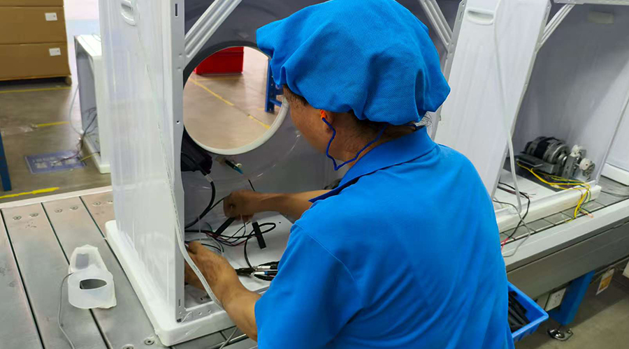 一機(jī)多能，呵護(hù)全家衣物