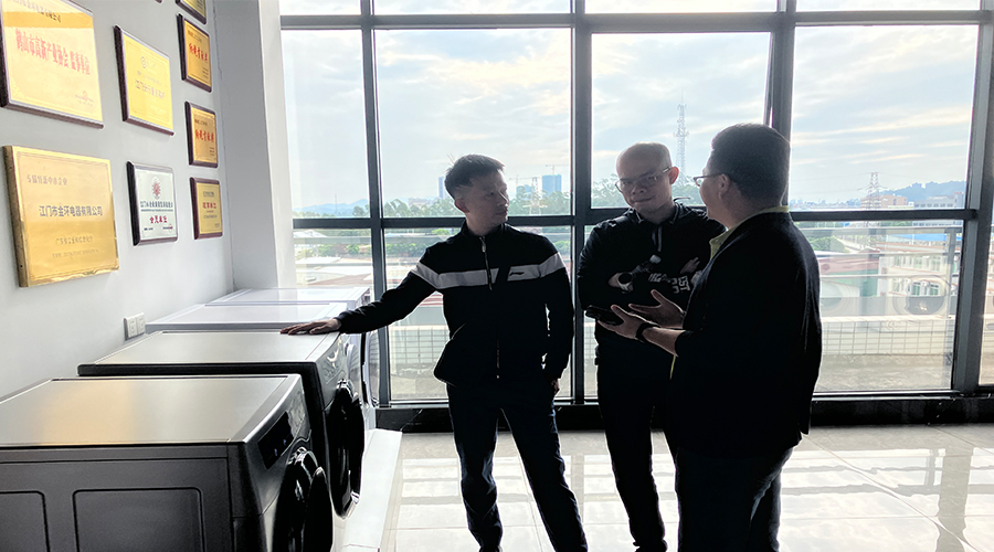 廣交會熱度延續(xù)，金環(huán)電器再迎考察團(tuán)